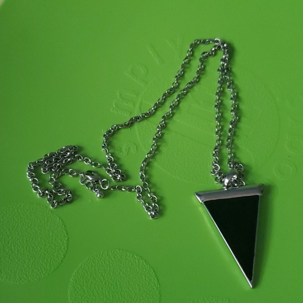 Unisex/Unique Pendant Necklace/Fashion Jewelry